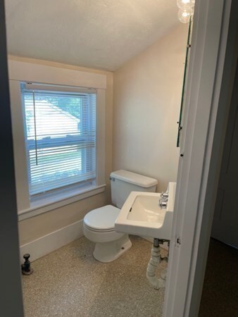 131 Pleasant St unit 4, Woburn, MA 01801 - photo 7