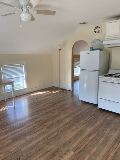 115 N Bend St unit 2, Pawtucket, RI 02860 - photo 5