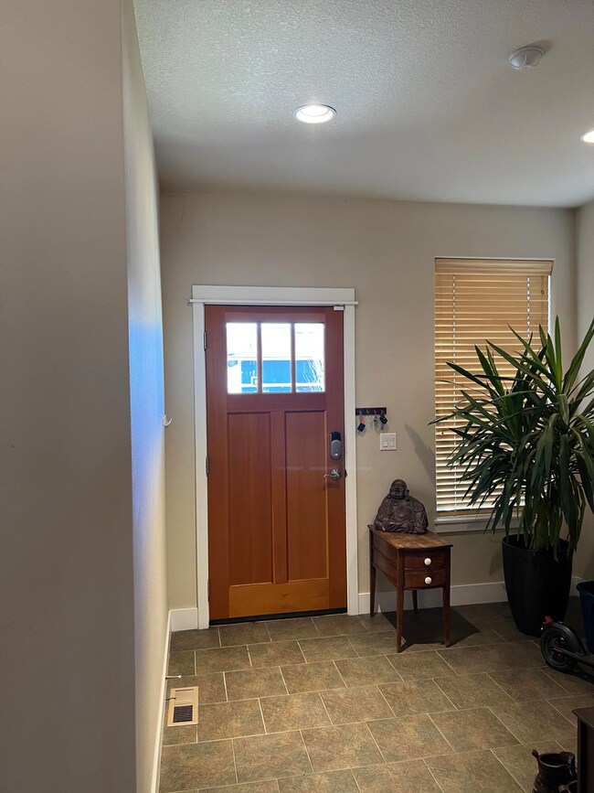 63768 Wellington St, Bend, OR 97701 - photo 3