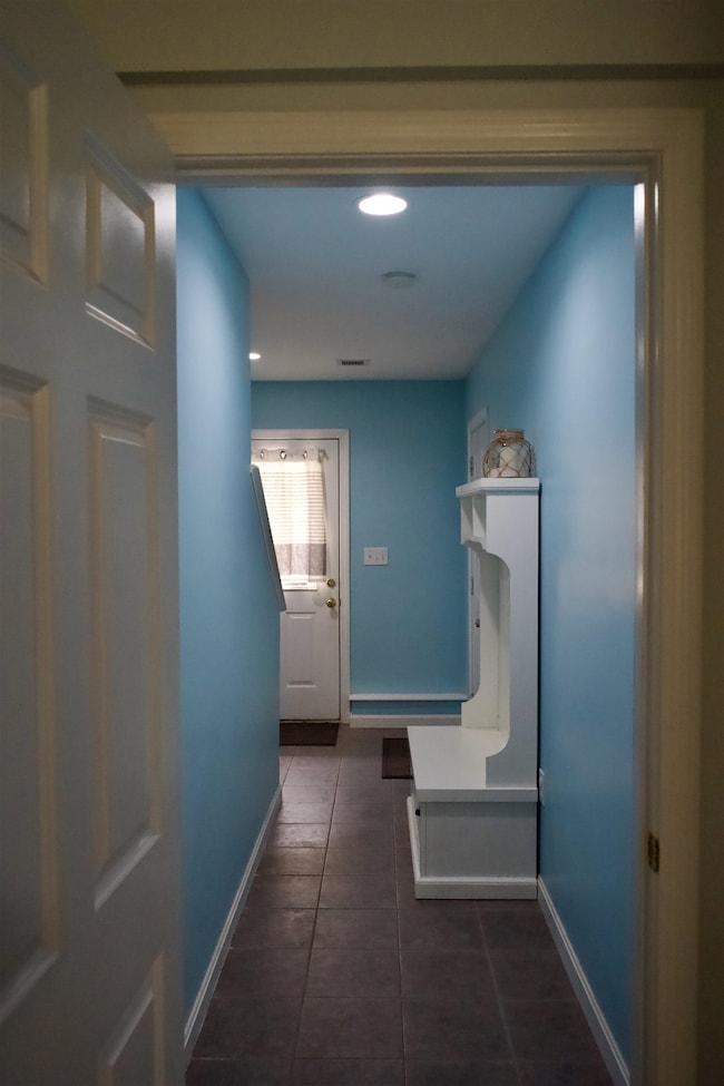 23 Townsend Dr, Dover, NH 03820 - photo 6