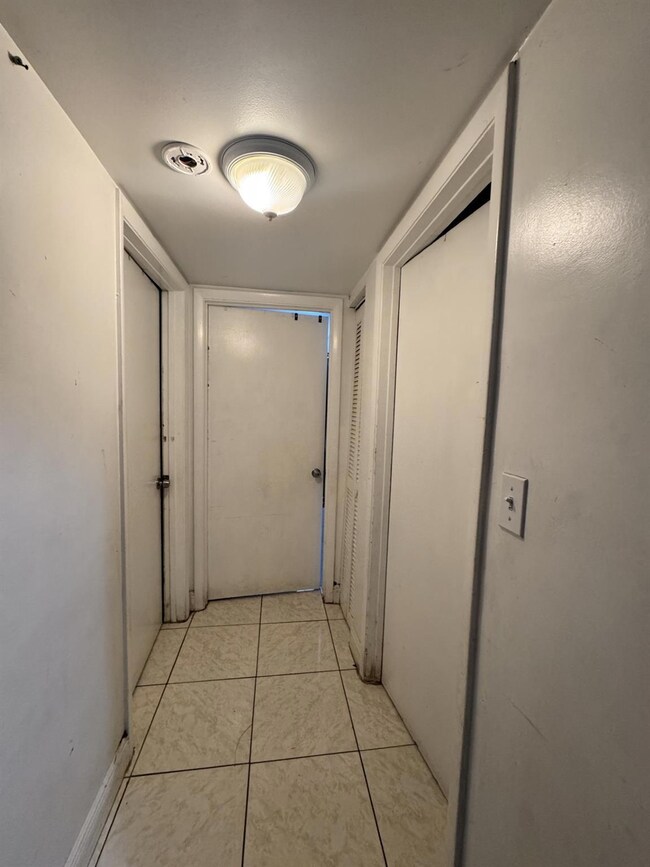 101 NE 41st St unit E65, Oakland Park, FL 33334 - photo 5