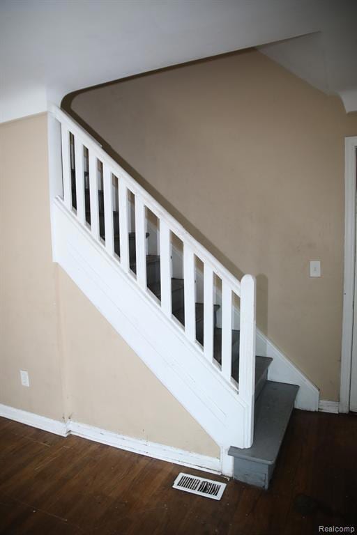 20259 Bradford St, Detroit, MI 48205 - photo 3