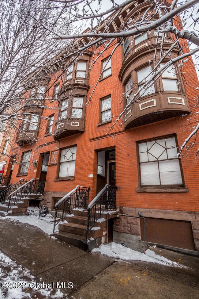 137 Madison Ave, Albany, NY 12202 - photo 3