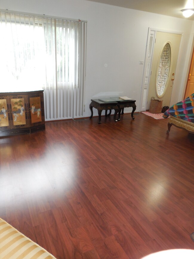 3604 Briar Ln, Hazel Crest, IL 60429 - photo 2