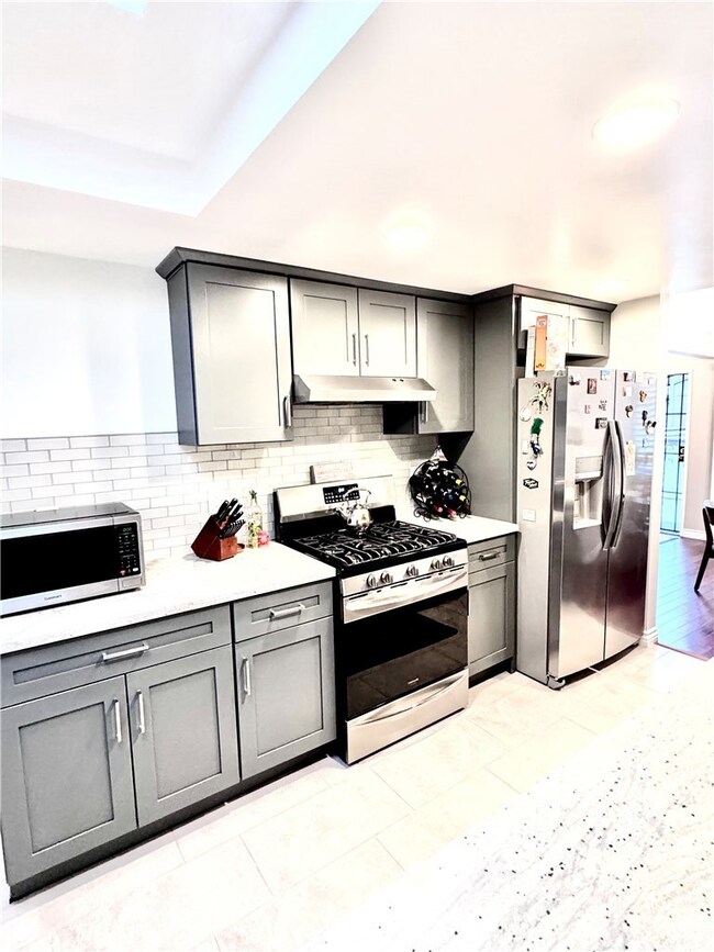 16255 Devonshire St unit 7, Granada Hills, CA 91344 - photo 7