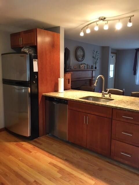 2 Emery Ln, Kittery, ME 03904 - photo 3