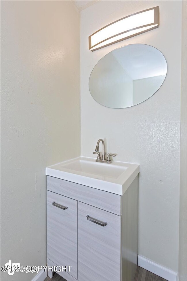 Guest Bath Unit 1 MS_2388