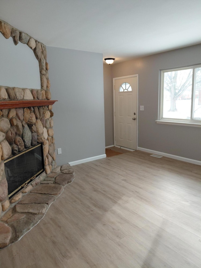 30966 Dover Ave, Garden City, MI 48135 - photo 4