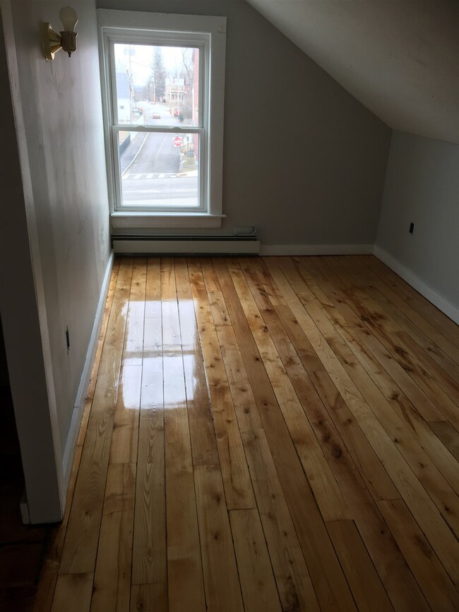 62 Tanner St, Concord, NH 03303 - photo 3