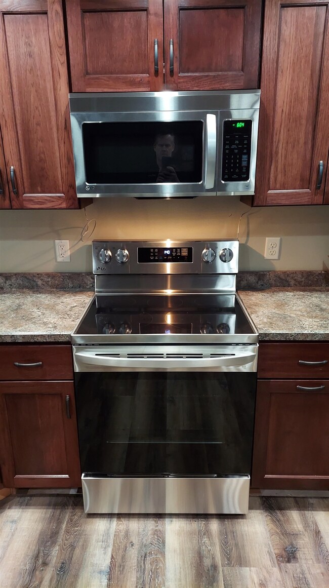 All new stainless appliances in 2021 with kitchen remodel