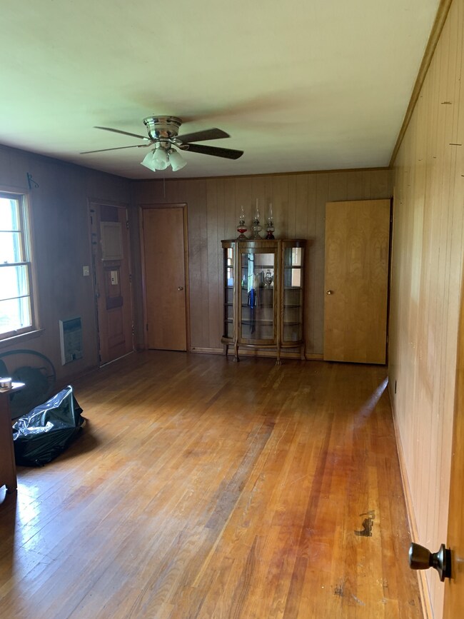 331 Chestnut Dr, Shelbyville, TN 37160 - photo 3