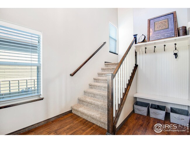 Light and bright entryway