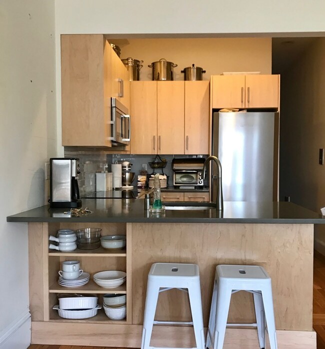 339 Commonwealth Ave unit 30, Boston, MA 02115 - photo 2