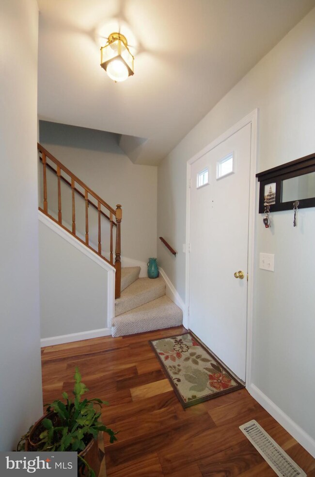 12824 Kitchen House Way, Germantown, MD 20874 - photo 3