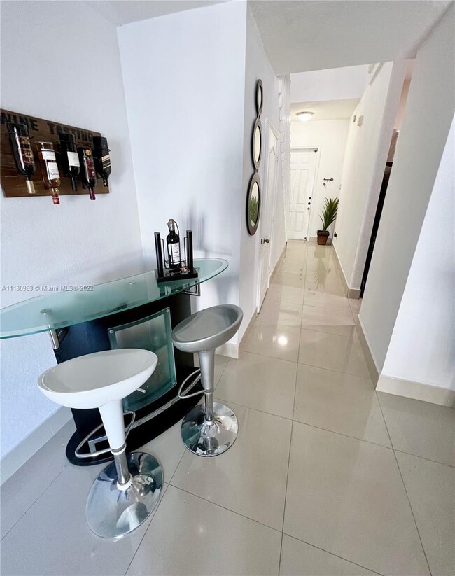 11065 NW 43rd Ln, Doral, FL 33178 - photo 7