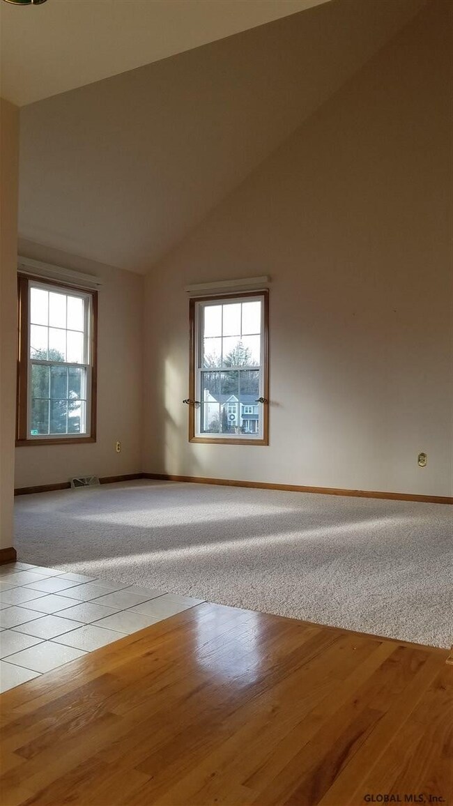 181 Killarney Dr, Schenectady, NY 12309 - photo 6