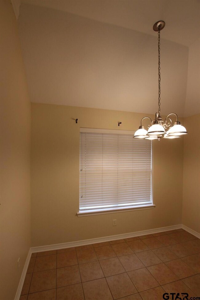 3150 3150 Vineyard, Tyler, TX 75701 - photo 4