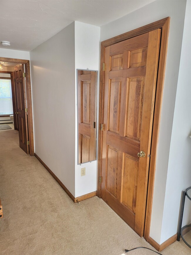 1294 New Hampshire Route 175 unit M, Campton, NH 03223 - photo 6