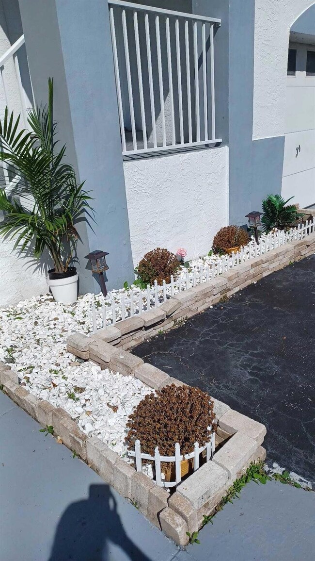 4400 SW 72nd Terrace, Davie, FL 33314 - photo 4