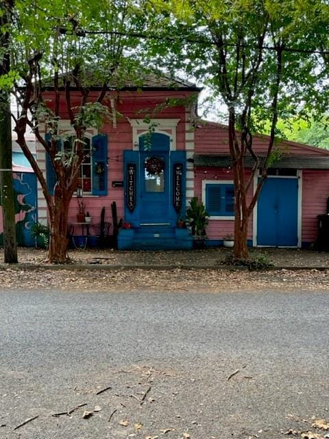 928 Independence