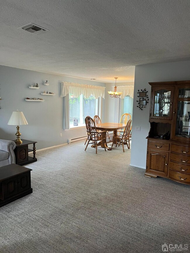 112 Indigo Plaza unit A, Monroe Township, NJ 08831 - photo 5