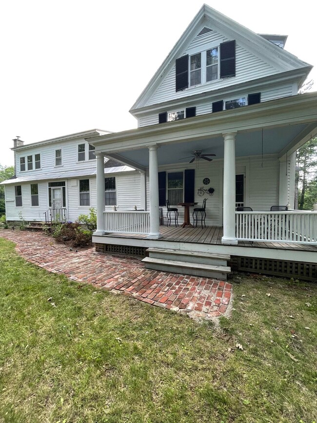 90 Elm St, Lancaster, NH 03584 - photo 7