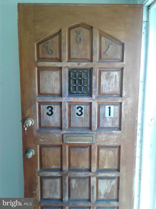 331 Mulberry St, Darby, PA 19023 - photo 2