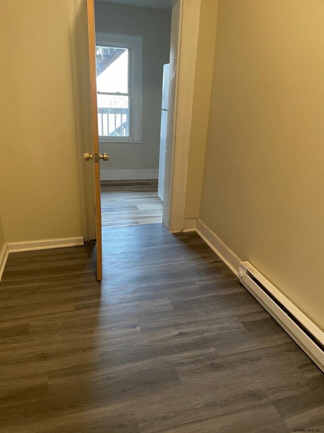 59 Grand St unit 3, Albany, NY 12207 - photo 6