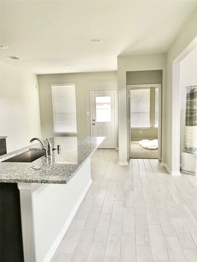 3215 Owl Hollow Dr, Rosenberg, TX 77471 - photo 6