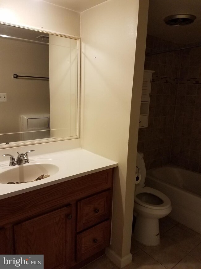 8475 Greenbelt Rd unit 2, Greenbelt, MD 20770 - photo 7