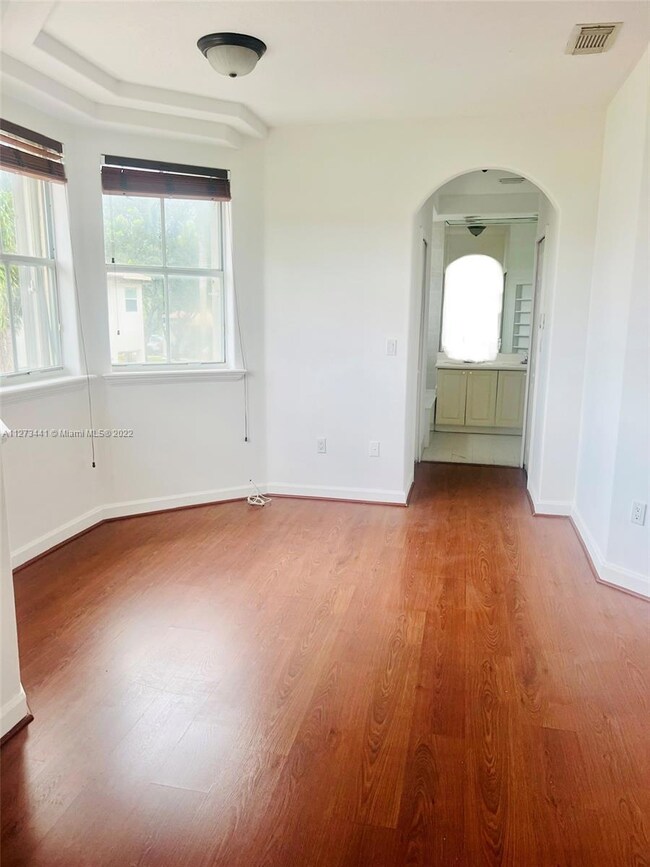 4893 NW 109th Path, Doral, FL 33178 - photo 4