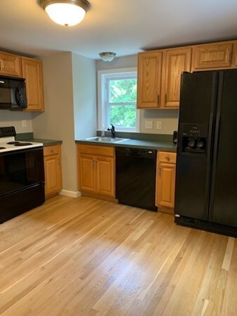 74 Elm St unit 2, Stoneham, MA 02180 - photo 4