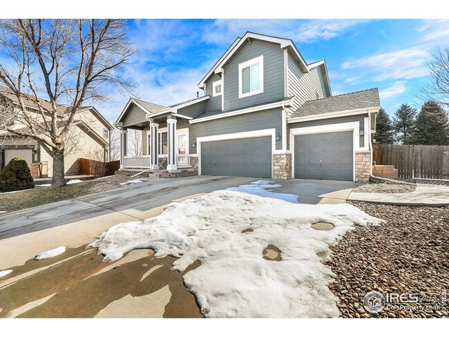 Large oversized 3 car garage