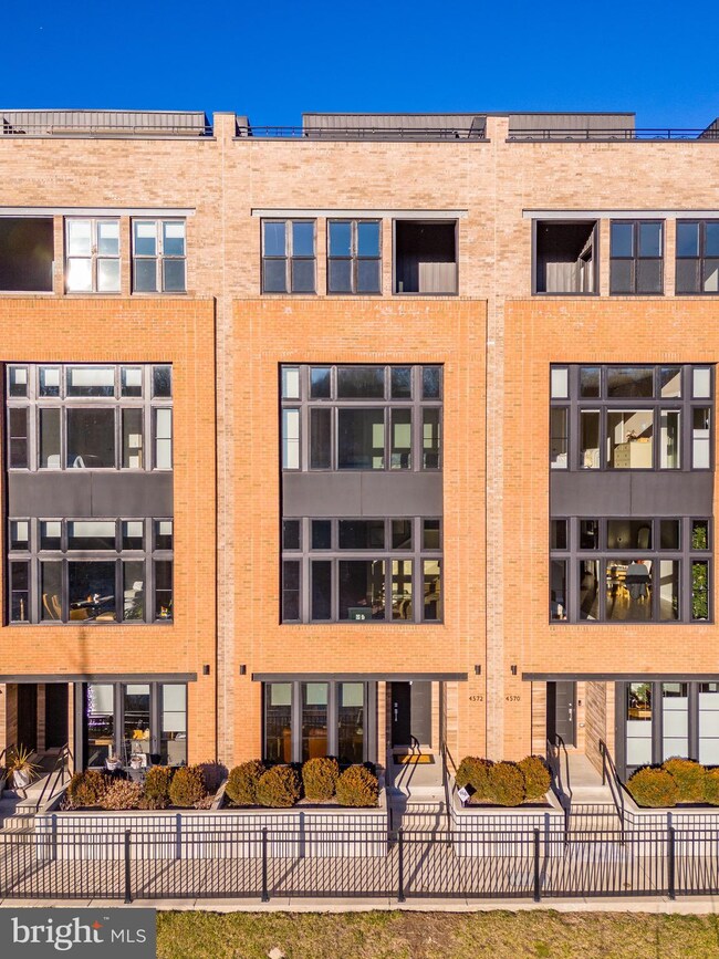 4572 Riverside Way, Philadelphia, PA 19127 - photo 4