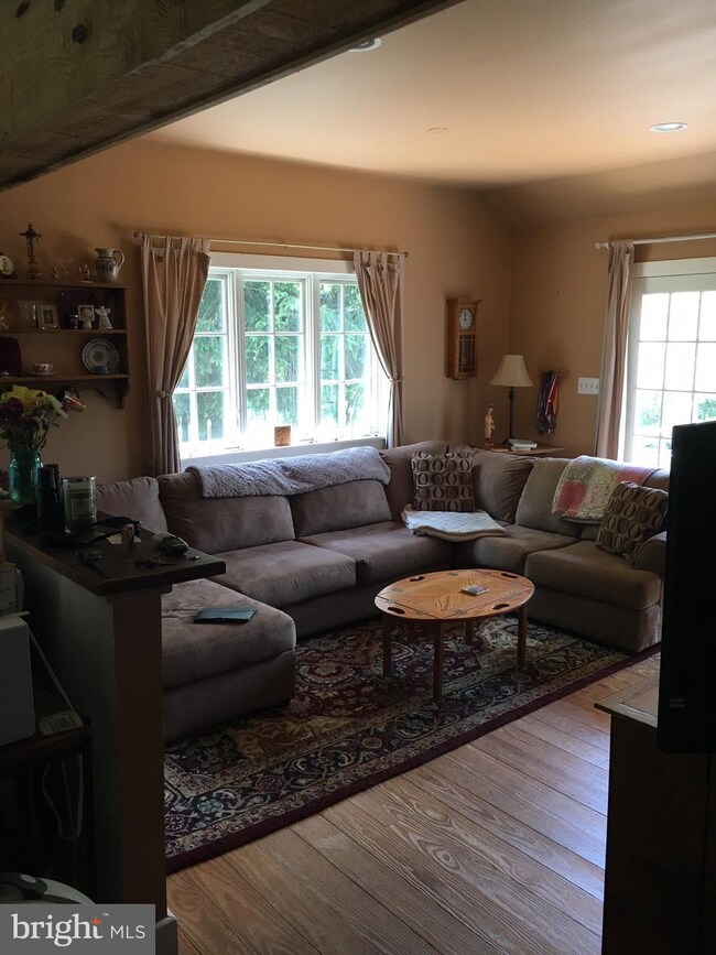 5055 Bust Head Rd, Broad Run, VA 20137 - photo 4