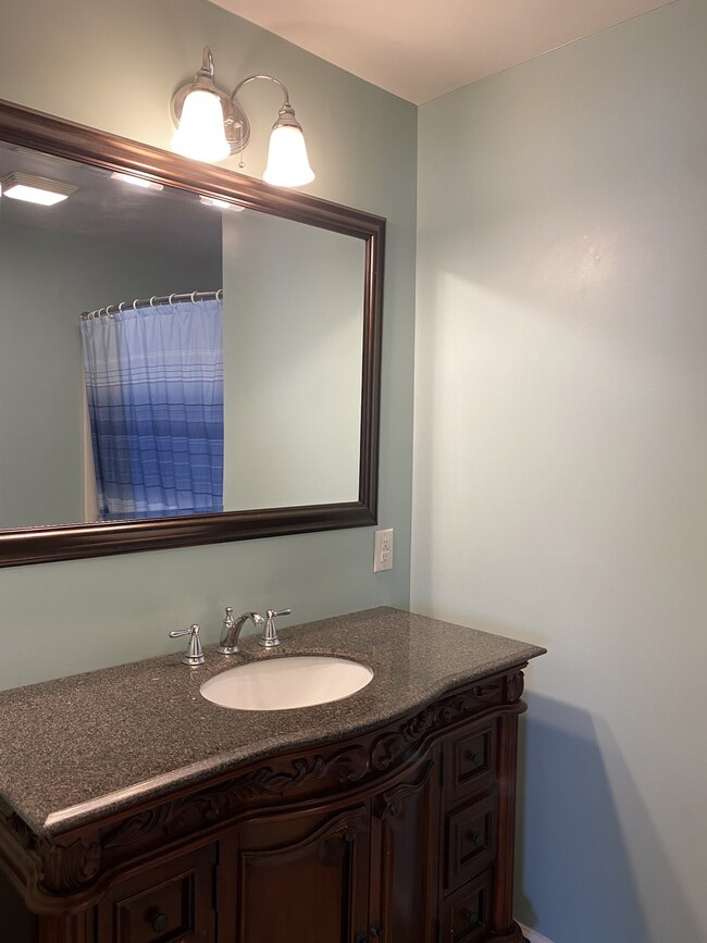 801 S Russell St, Portland, TN 37148 - photo 7