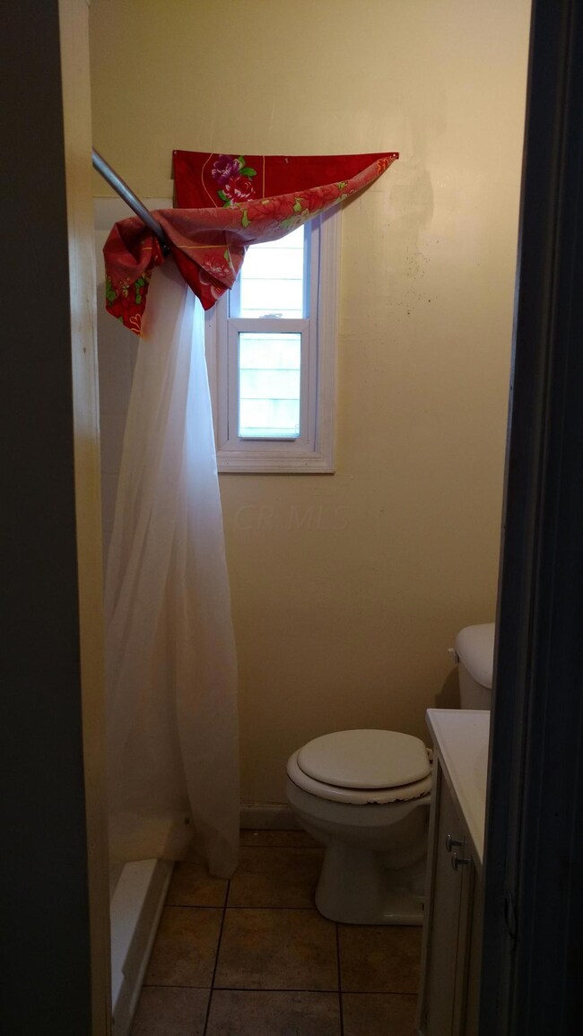 downstairs fullbath