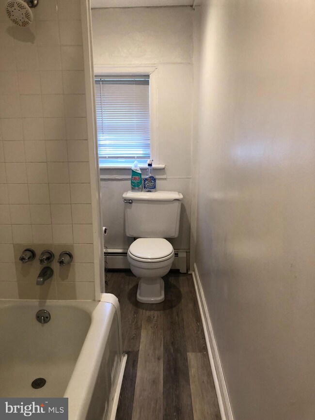 402 Billingsport Rd unit A, Paulsboro, NJ 08066 - photo 6