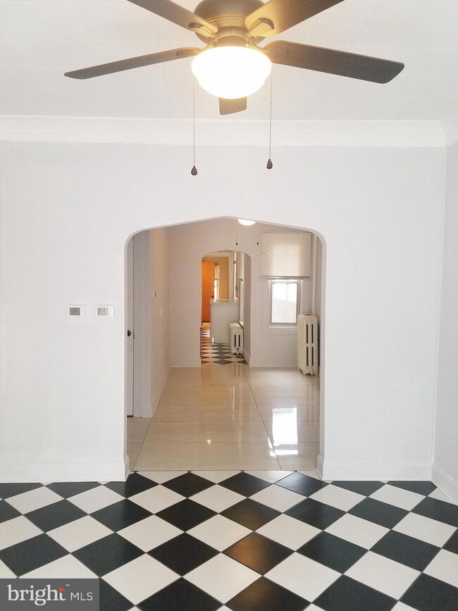 514 Birch St, Reading, PA 19604 - photo 4