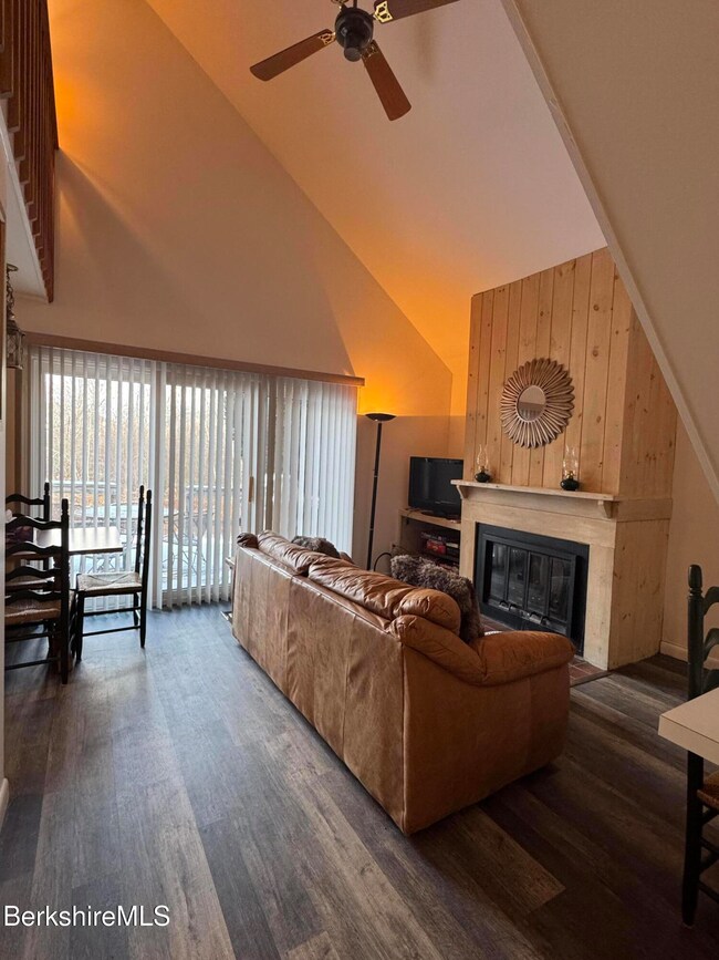 37 Corey Rd unit 14, Hancock, MA 01237 - photo 7