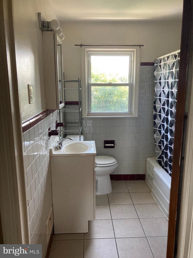 448 Thomson Ave, Paulsboro, NJ 08066 - photo 6