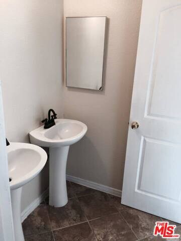 5379 Knight Way, Palmdale, CA 93552 - photo 7