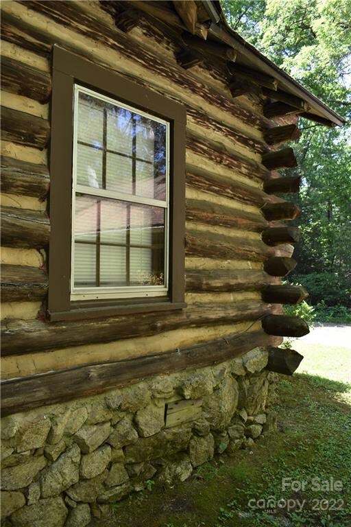 128 Tee Off Ln, Hendersonville, NC 28792 - photo 4