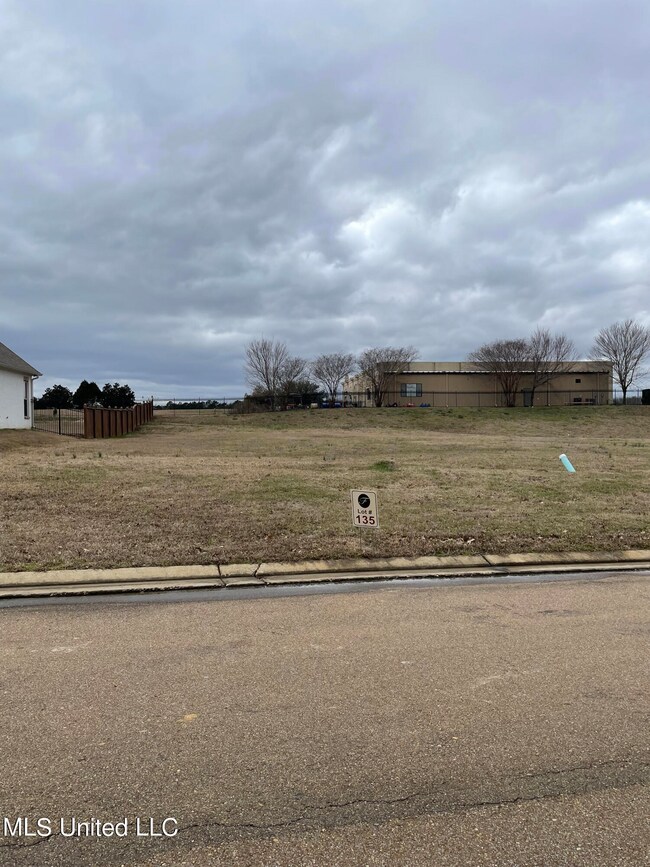 2CDE81B0-97E1-4136-AB87-53A03627D0DD