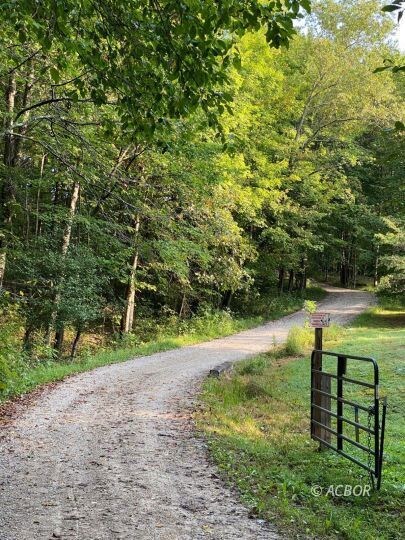 15835 Morris Rd, Logan, OH 43138 - photo 4