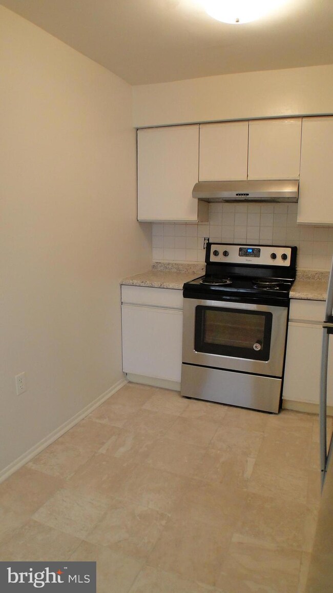 10907 Trotting Ridge Way, Columbia, MD 21044 - photo 4