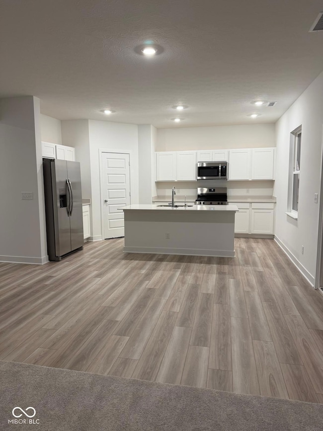 2884 Woods Edge Dr, Greenwood, IN 46143 - photo 3