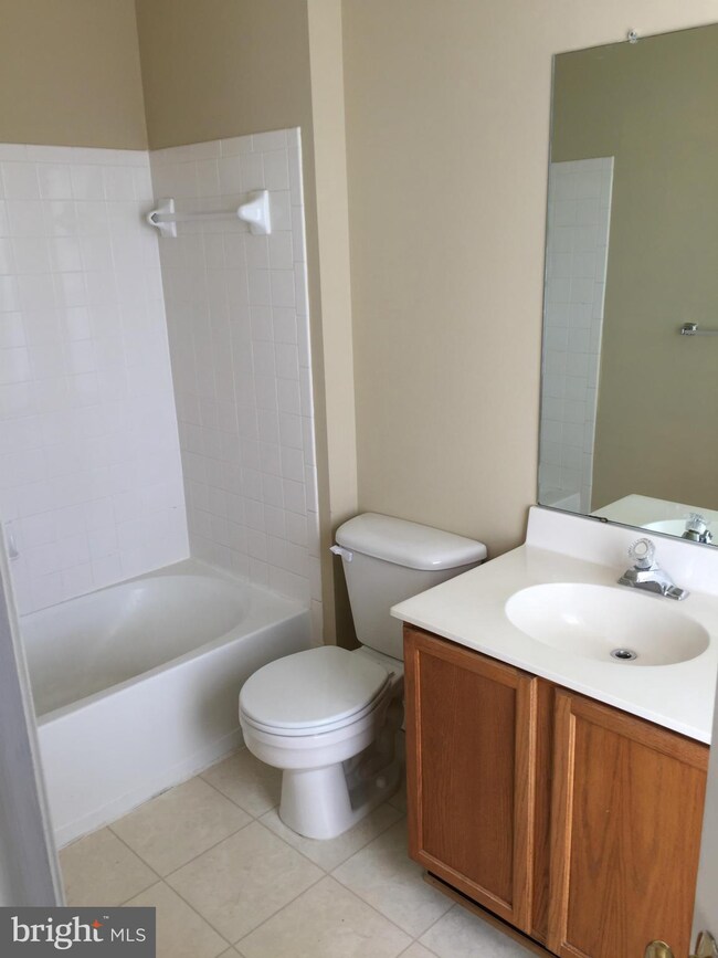 137 Heathfield Dr, Frederick, MD 21702 - photo 6