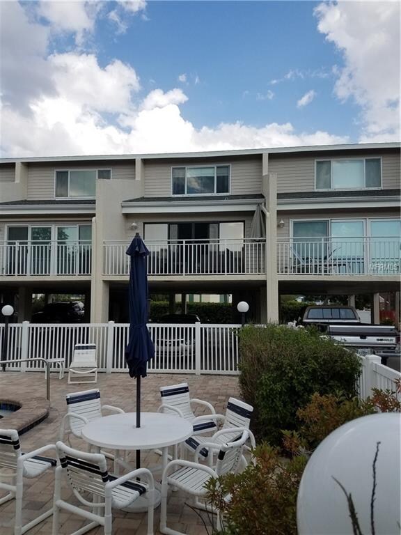 324 Windrush Blvd unit 11, Indian Rocks Beach, FL 33785 - photo 2