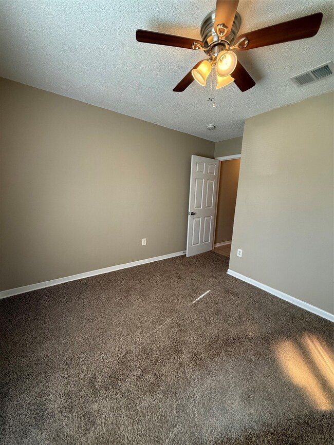 6810 Sandswept Ln, Houston, TX 77086 - photo 6